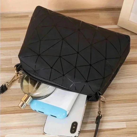 ⚠️Clearance Small Black Square Patterned Crossbody Bag - Picture 2 of 4